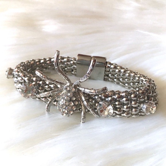 Spider Chainmail Metal Statement Bracelet Cuff - Picture 6 of 8